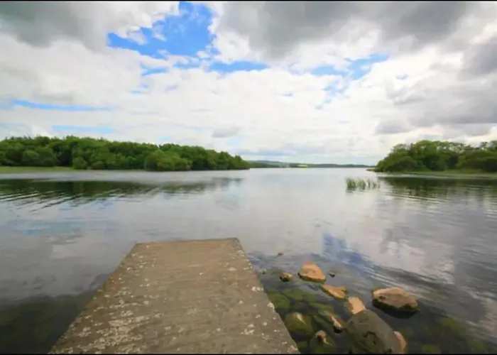 Sheelin Shepherds Hut 2 With Hot Tub