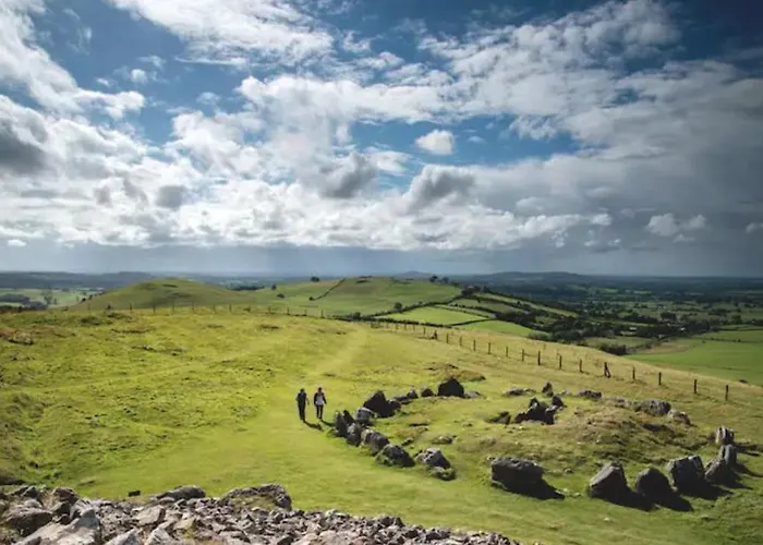 Nyaraló Sheelin Shepherds Hut 2 With Hot Tub